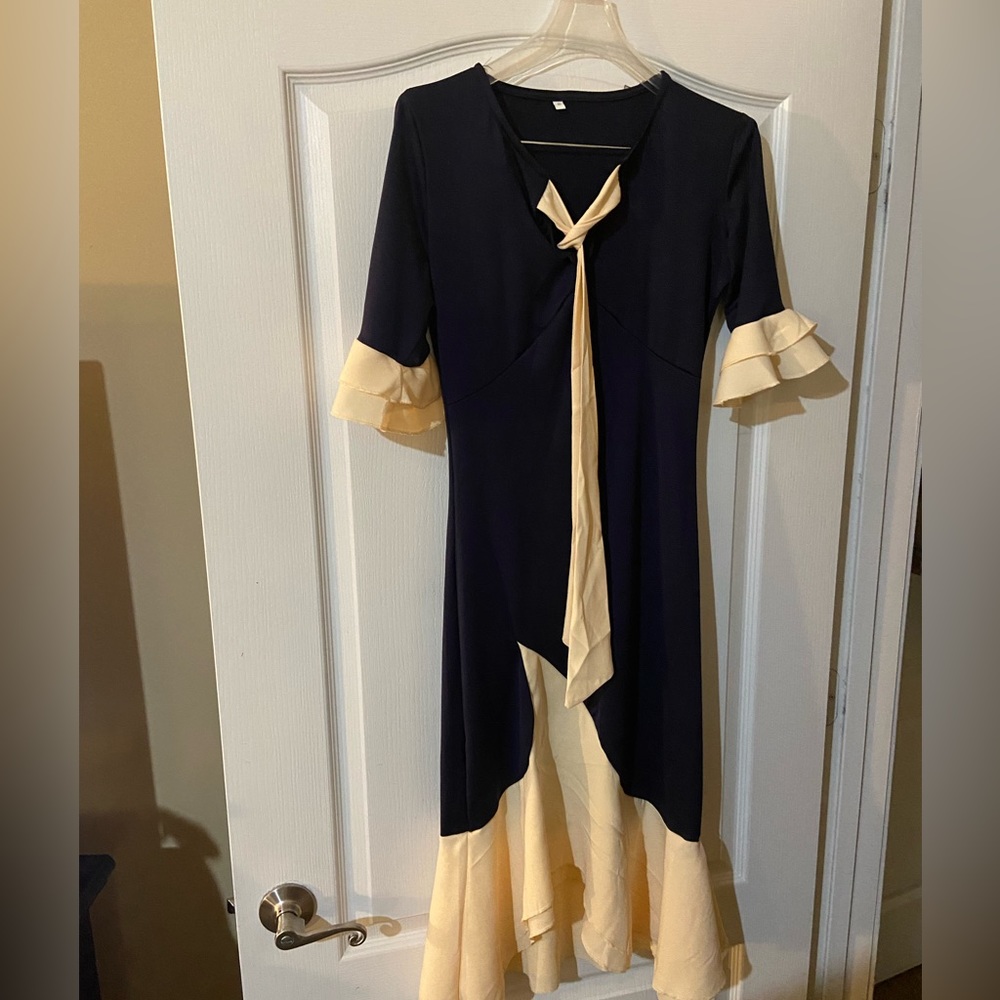 Navy blue and cream ruffle dress!